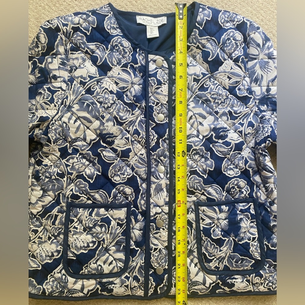 Rachel Zoe Quilted Floral Jacket w/ Front Pockets Size L Navy & White - Picture 11 of 15